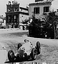 Coppa Acerbo, Pescara, 15. August 1937. Manfred von Brauchitsch (Startnummer 14) belegte mit dem Mercedes-Benz W 125 den zweiten Platz.